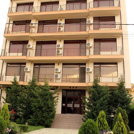 Hotel Cristal Năvodari Extérieur photo