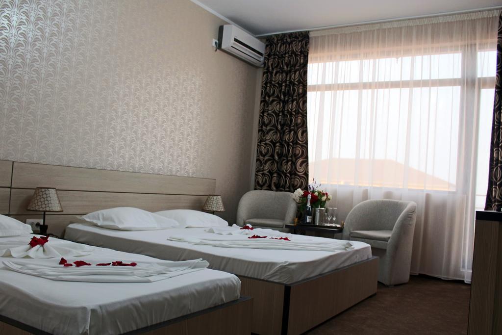 Hotel Cristal Năvodari Chambre photo