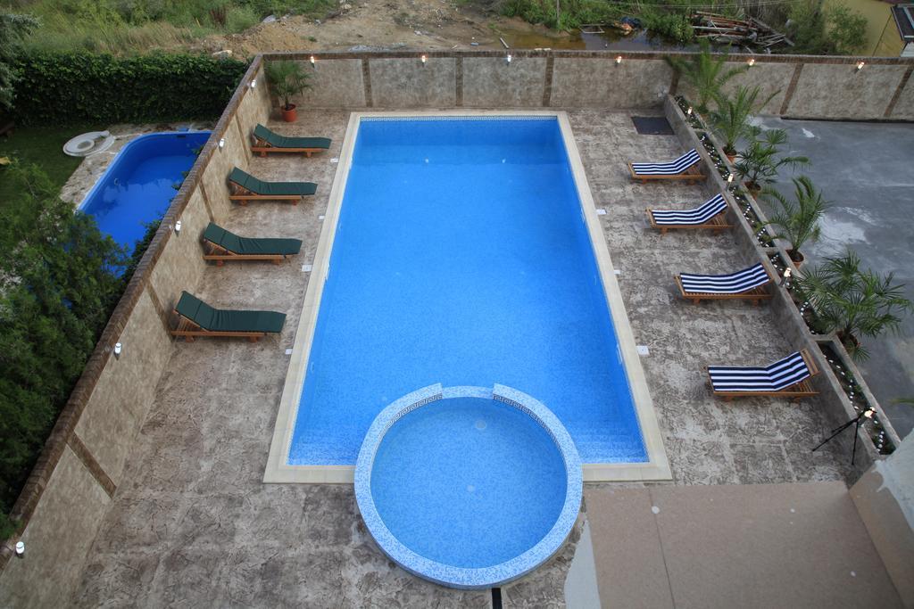 Hotel Cristal Năvodari Extérieur photo