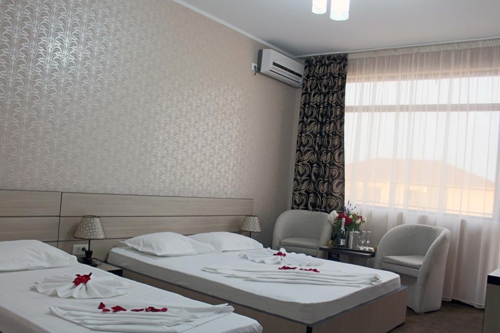 Hotel Cristal Năvodari Chambre photo